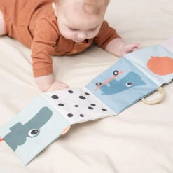 Done By Deer Fold-out Soft Book - Deer Friends - Colour Mix 12 Done By Deer Fold-out Soft Book - Deer Friends - Colour Mix -Done By Deer Fold out soft book Deer friends Colour mix 6 LS