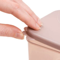 Done By Deer Food Storage Container Set M - Elphee - Powder -Done By Deer Food storage container set M Elphee Powder Detail 4 PS