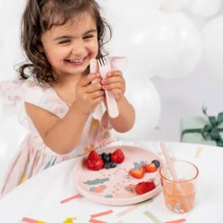 Done By Deer Foodie Dinner Set - Celebration - Powder 14 Done By Deer Foodie Dinner Set - Celebration - Powder -Done By Deer Foodie dinner set Celebration Powder 3 LS