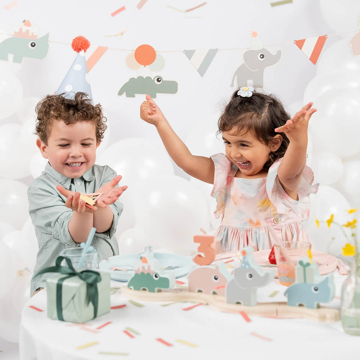 Done By Deer Foodie Dinner Set - Celebration - Powder 6 Done By Deer Foodie Dinner Set - Celebration - Powder - Image 4