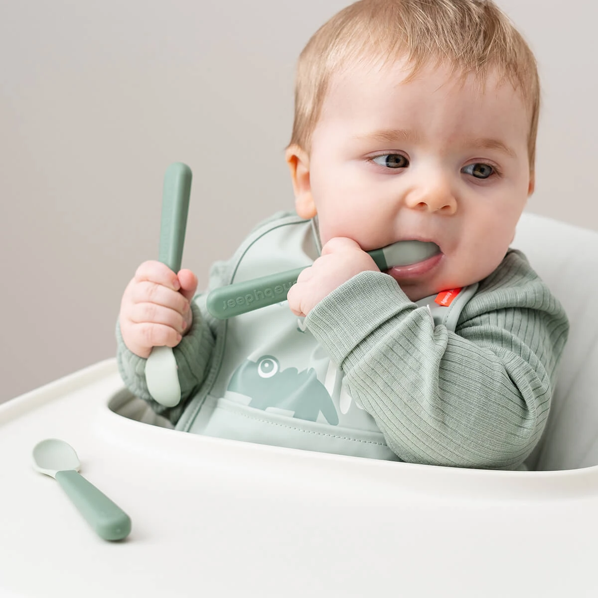 Done By Deer Foodie Easy-grip Baby Spoon 3-pack - Green 5 Done By Deer Foodie Easy-grip Baby Spoon 3-pack - Green - Image 3