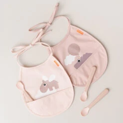 Done By Deer Foodie Easy-grip Baby Spoon 3-pack - Powder 12 Done By Deer Foodie Easy-grip Baby Spoon 3-pack - Powder -Done By Deer Foodie easy grip baby spoon 3 pack Powder 2 LS