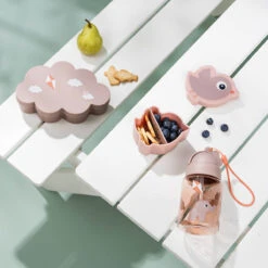 Done By Deer Lunch & Snack Box W/straw Bottle - Playground - Powder 17 Done By Deer Lunch & Snack Box W/straw Bottle - Playground - Powder -Done By Deer Lunch and snack box w and straw bottle Playground Powder LS