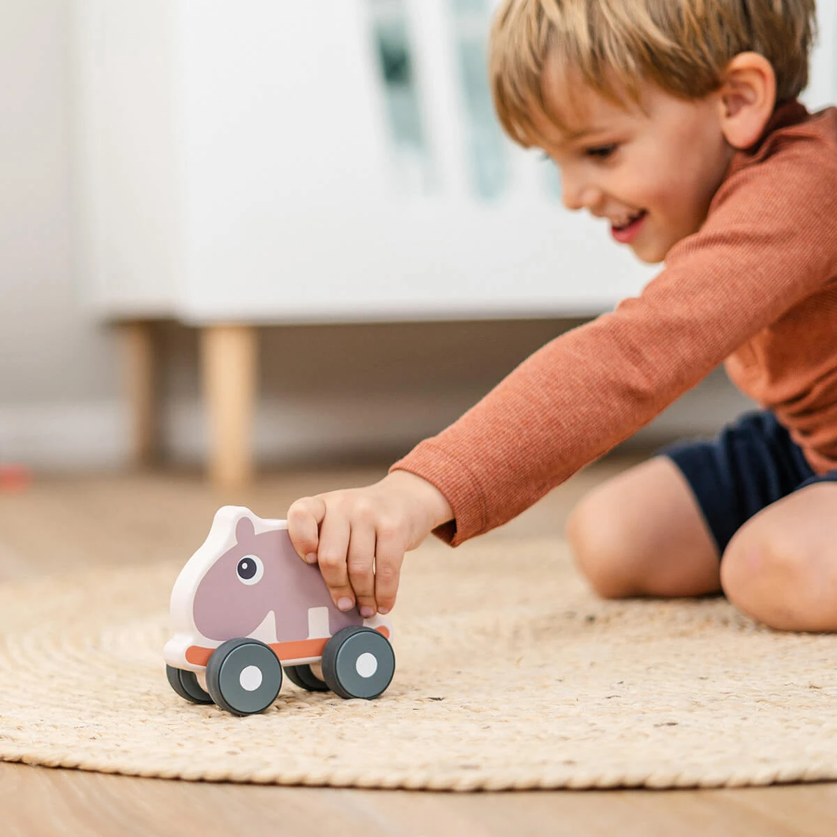 Done By Deer Push Toy - Ozzo - Powder 4 Done By Deer Push Toy - Ozzo - Powder - Image 2