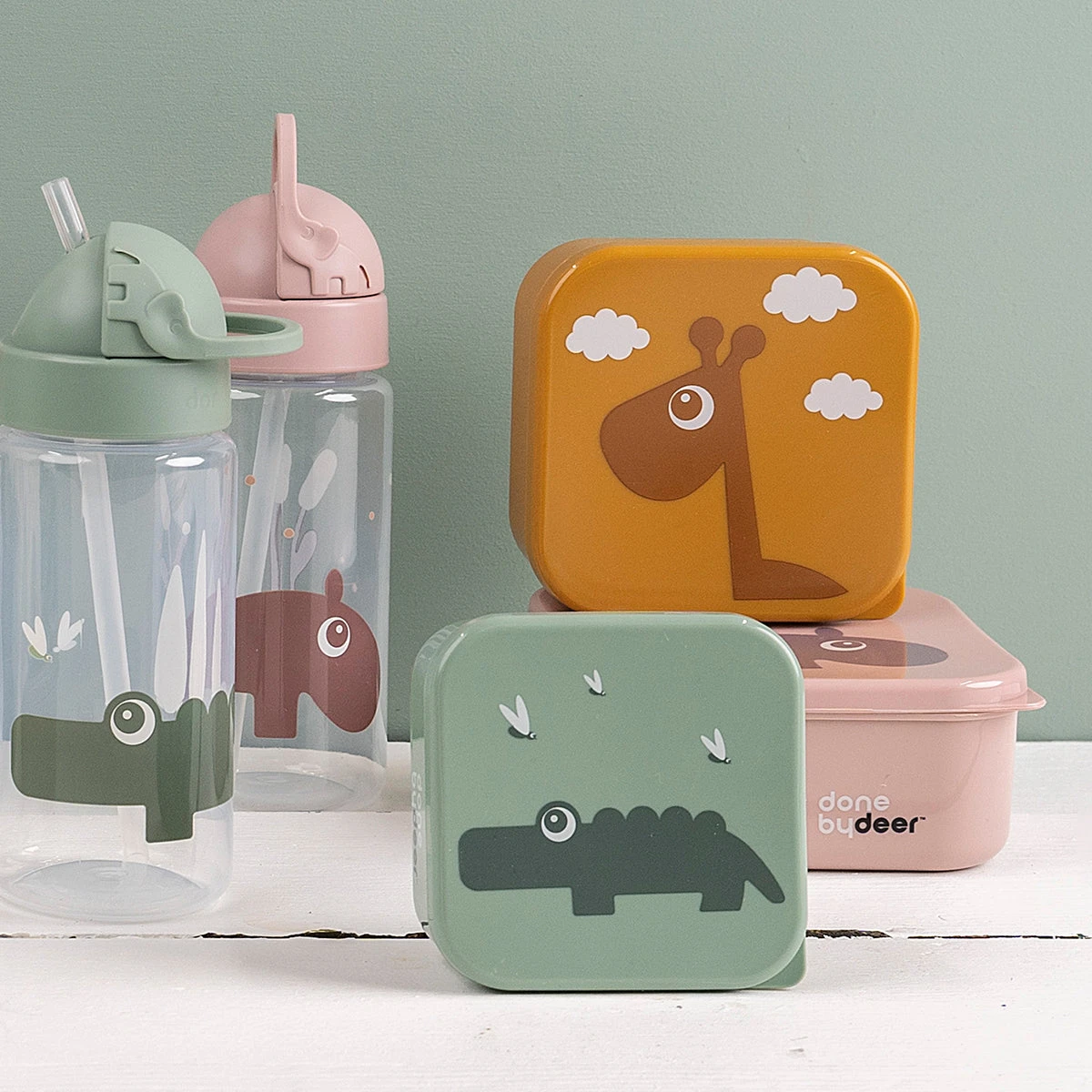 Done By Deer Straw Bottle - Croco - Green - 350 Ml 6 Done By Deer Straw Bottle - Croco - Green - 350 Ml - Image 4