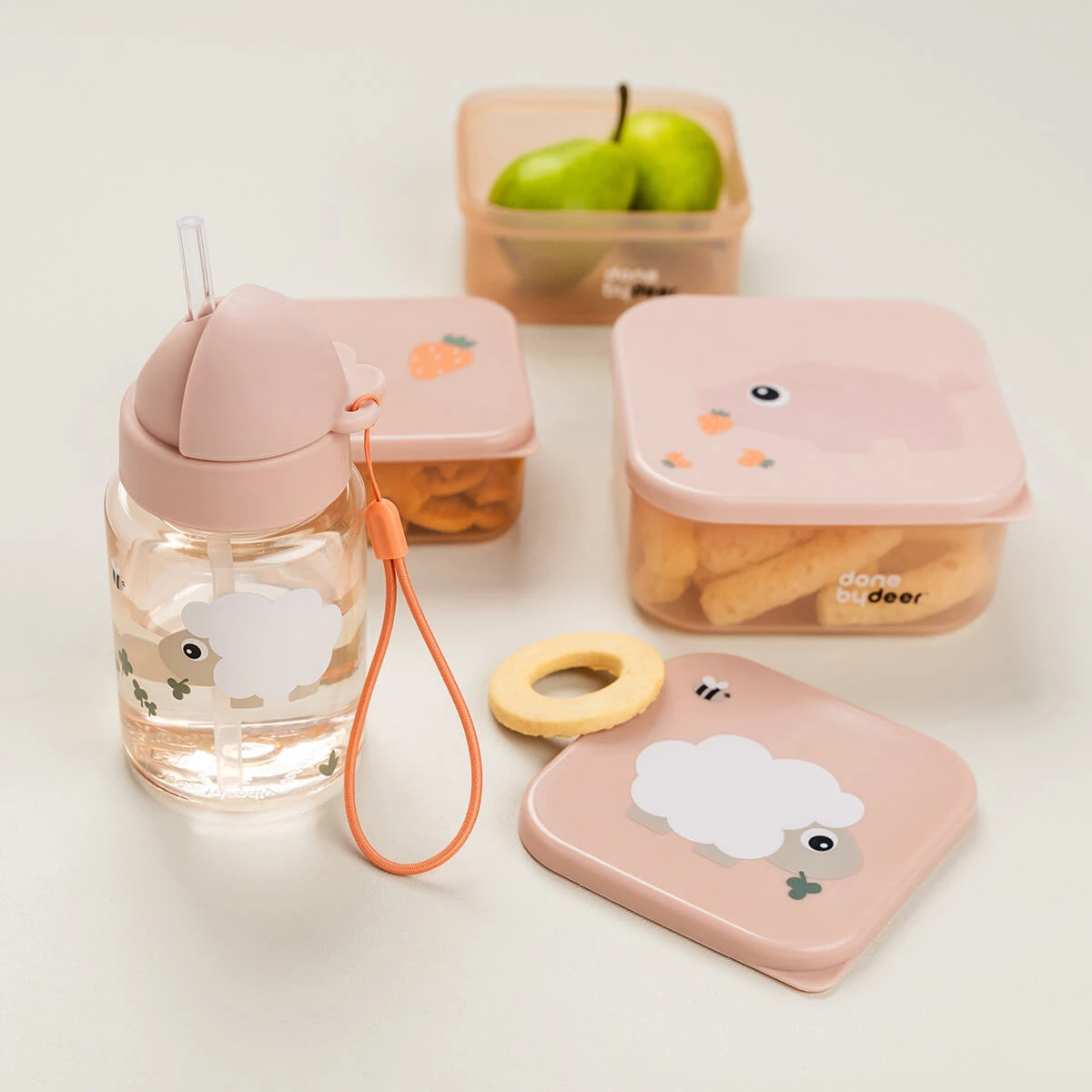 Done By Deer Straw Bottle - Tiny Farm - Powder - 280 Ml 5 Done By Deer Straw Bottle - Tiny Farm - Powder - 280 Ml - Image 3