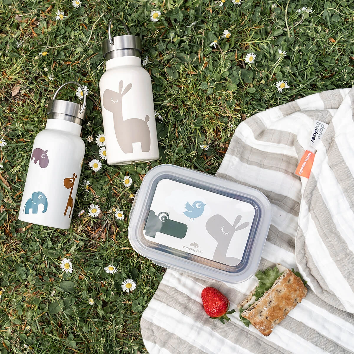 Done By Deer Thermo Metal Bottle - Deer Friends - Colour Mix 5 Done By Deer Thermo Metal Bottle - Deer Friends - Colour Mix - Image 3