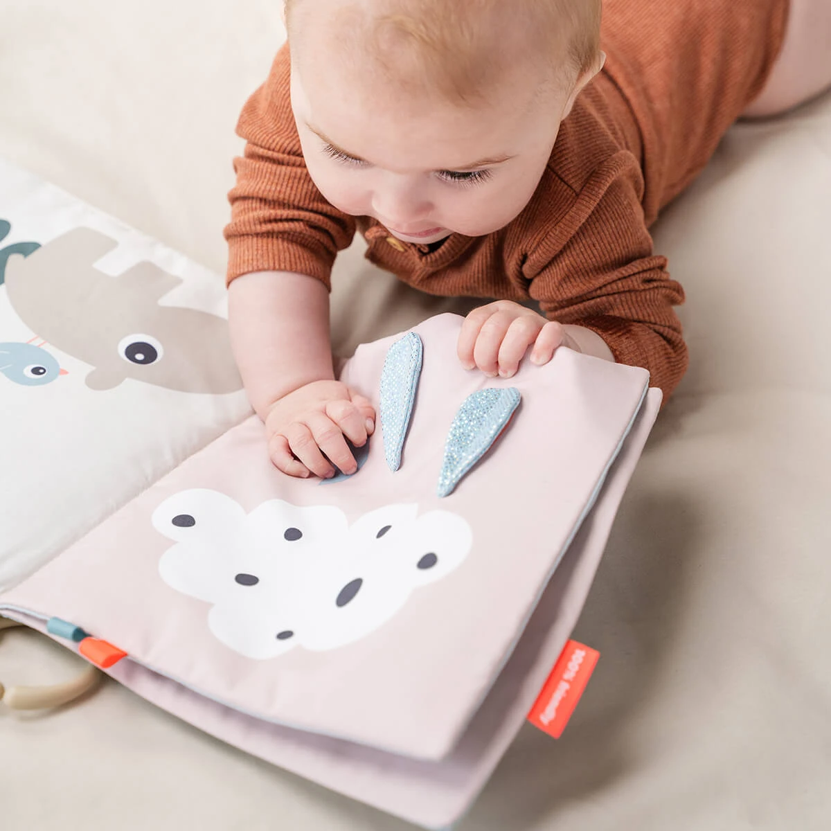 Done By Deer Tummy Time Soft Book - Deer Friends - Colour Mix 4 Done By Deer Tummy Time Soft Book - Deer Friends - Colour Mix - Image 2